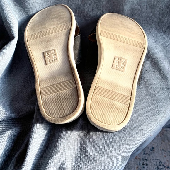 Naturalizer black flat sandals size 8 criss cross elastic with suede trim - Picture 6 of 6